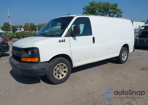 2014 Chevrolet Express G1500 Work Van из США, поврежденный, VIN 1GCSGAFX9E1110206